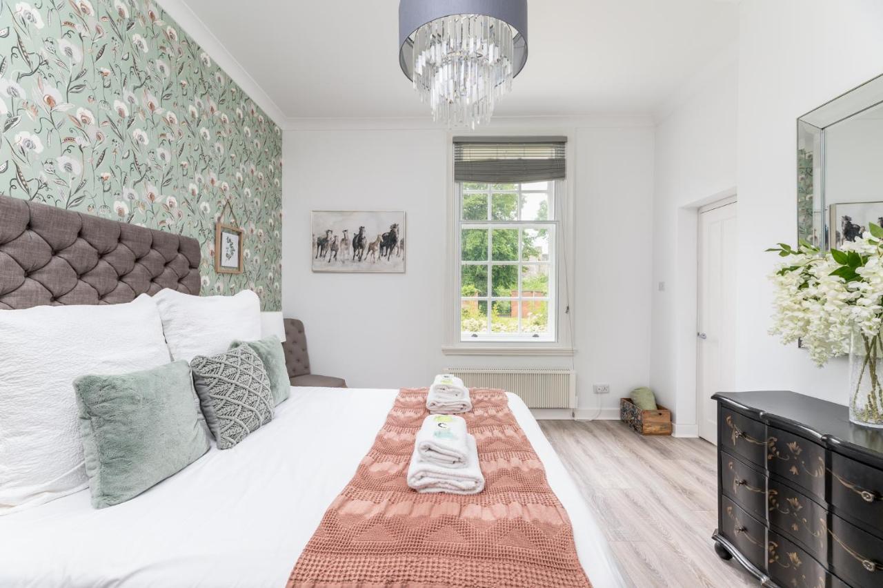 Spacious Apt In The Heart Of York I Pass The Keys מראה חיצוני תמונה